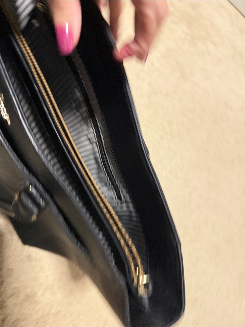 Kate Spade New York Cameron Pocket Tote - Picture 3 of 8